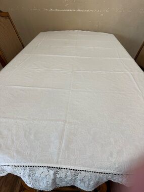 Simply Shabby Chic White Damask Tablecloth with Crochet Edge